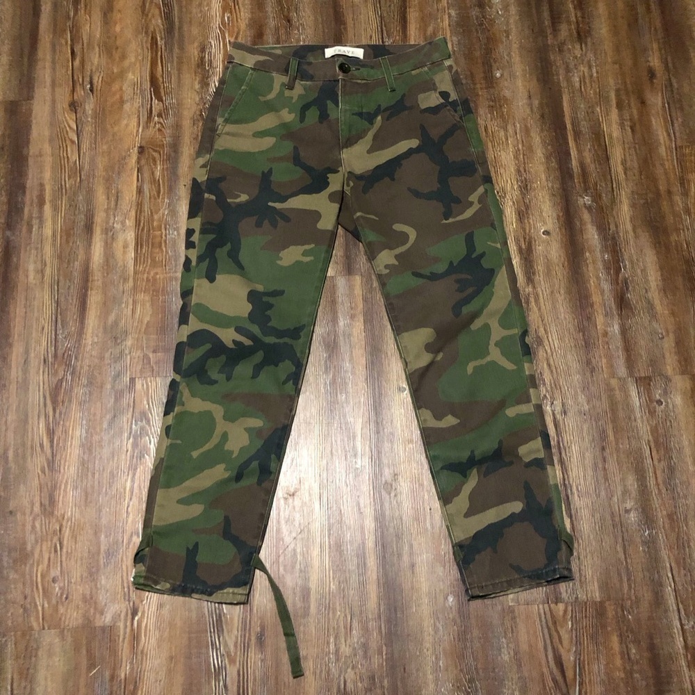 Trave Pants Women's 25 Dakota Relaxed Camouflage Trousers in The Big Battle Wash